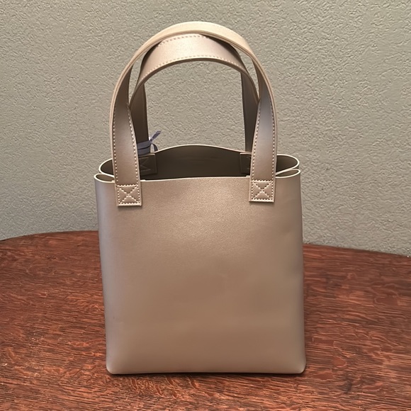 “I’d rather be drinking Champagne” Katie Loxton Small Tote - Picture 4 of 10